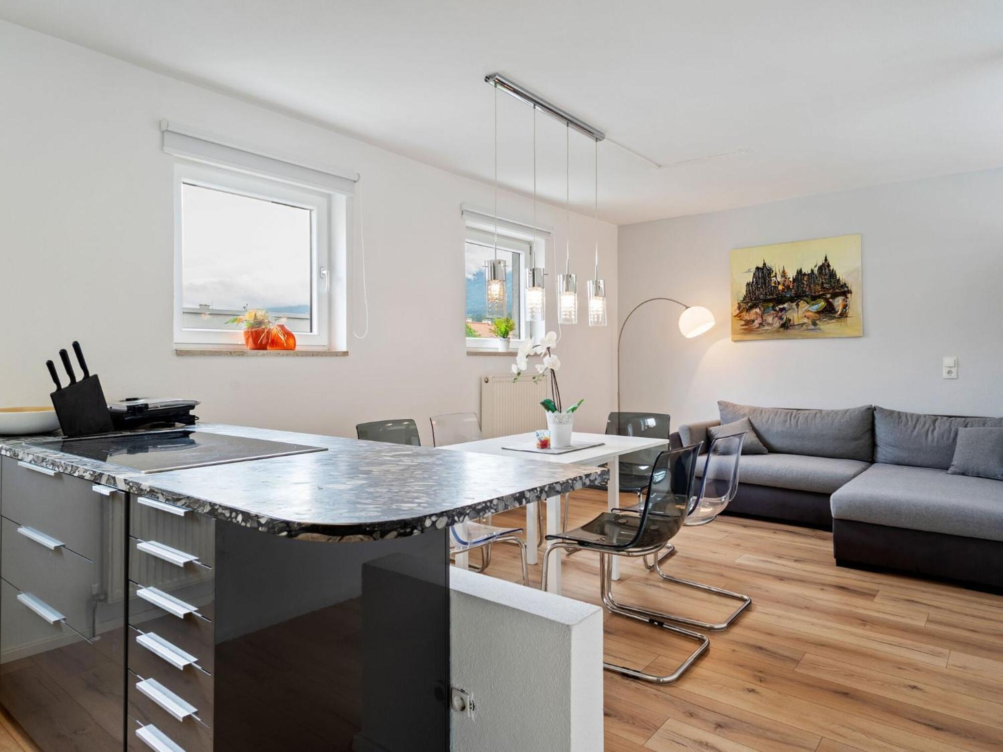 Apartment In Innsbruck Near Ambras Castle Екстериор снимка